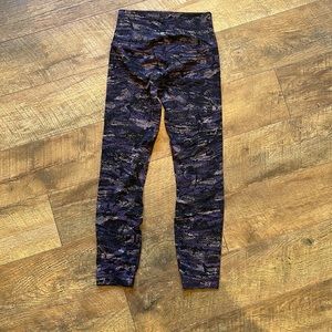 Lululemon Align Size 4 - No pilling
